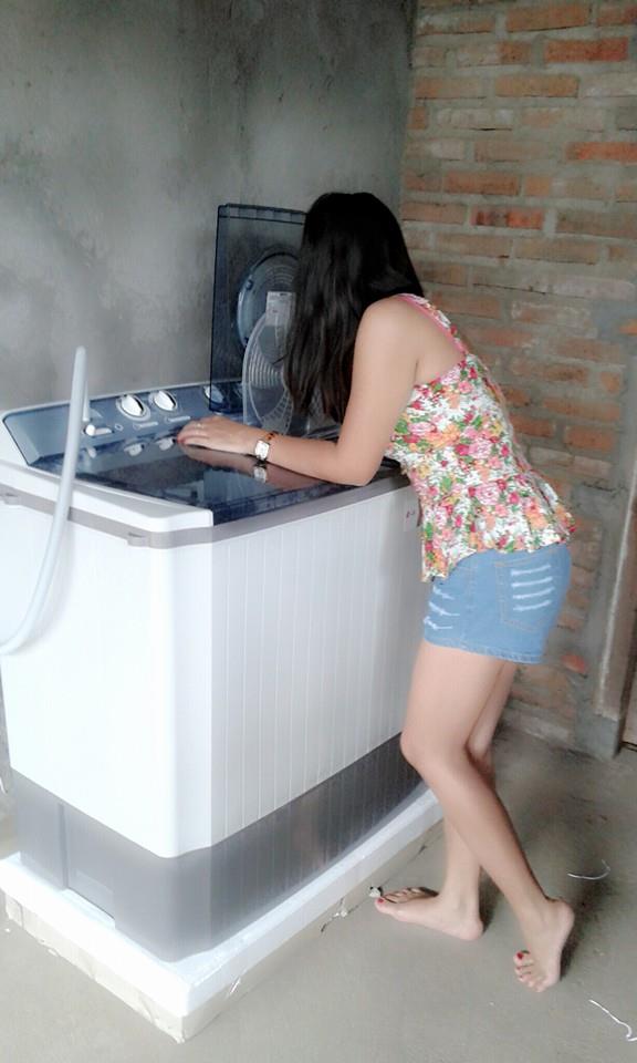 Cerita Sex Ngentot Memek Bu Dinda